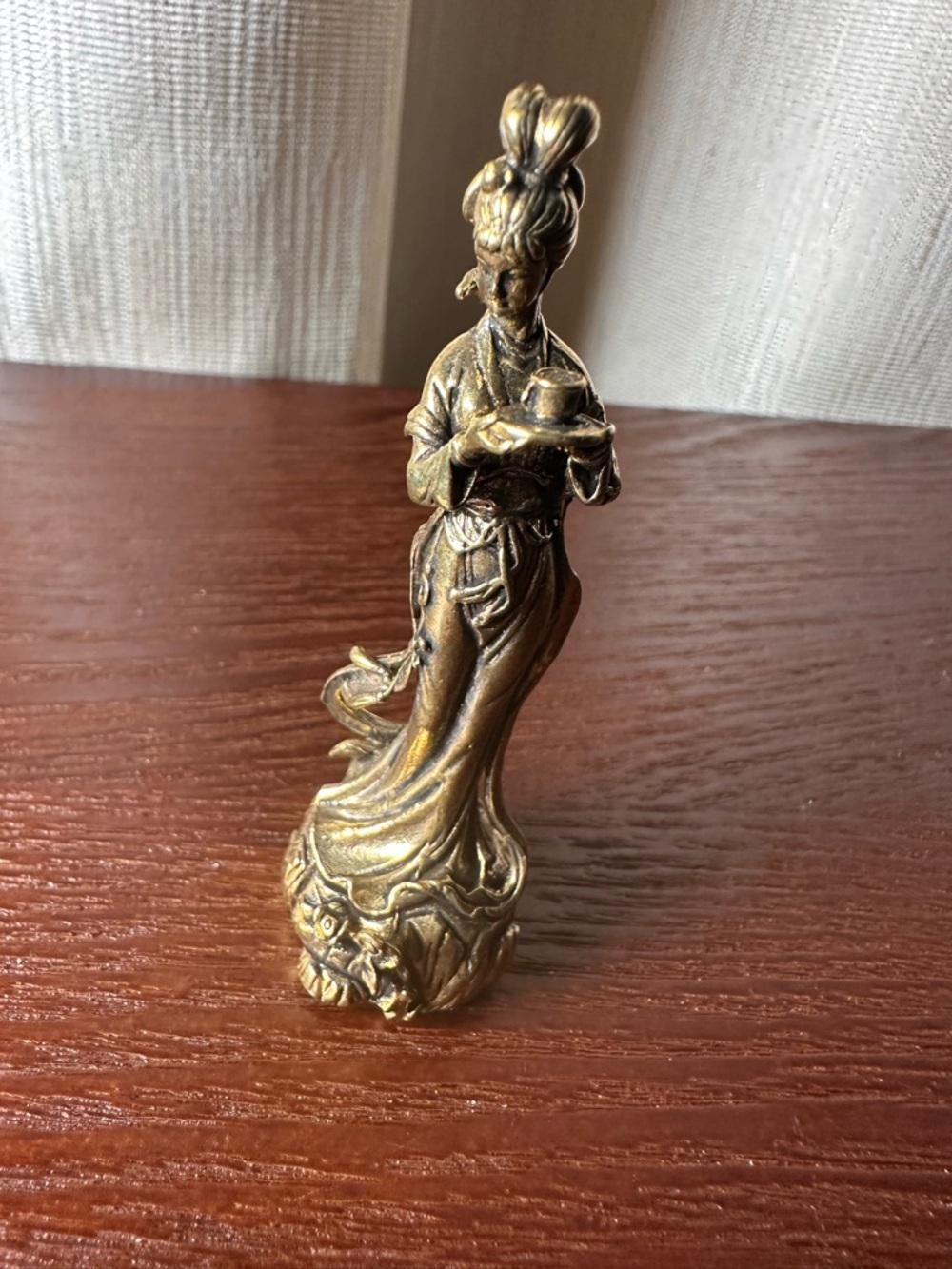 Mini Brass Collectible Figurine Tea Goddess Holding Tea Cup, Vintage Style - Picture 3 of 15